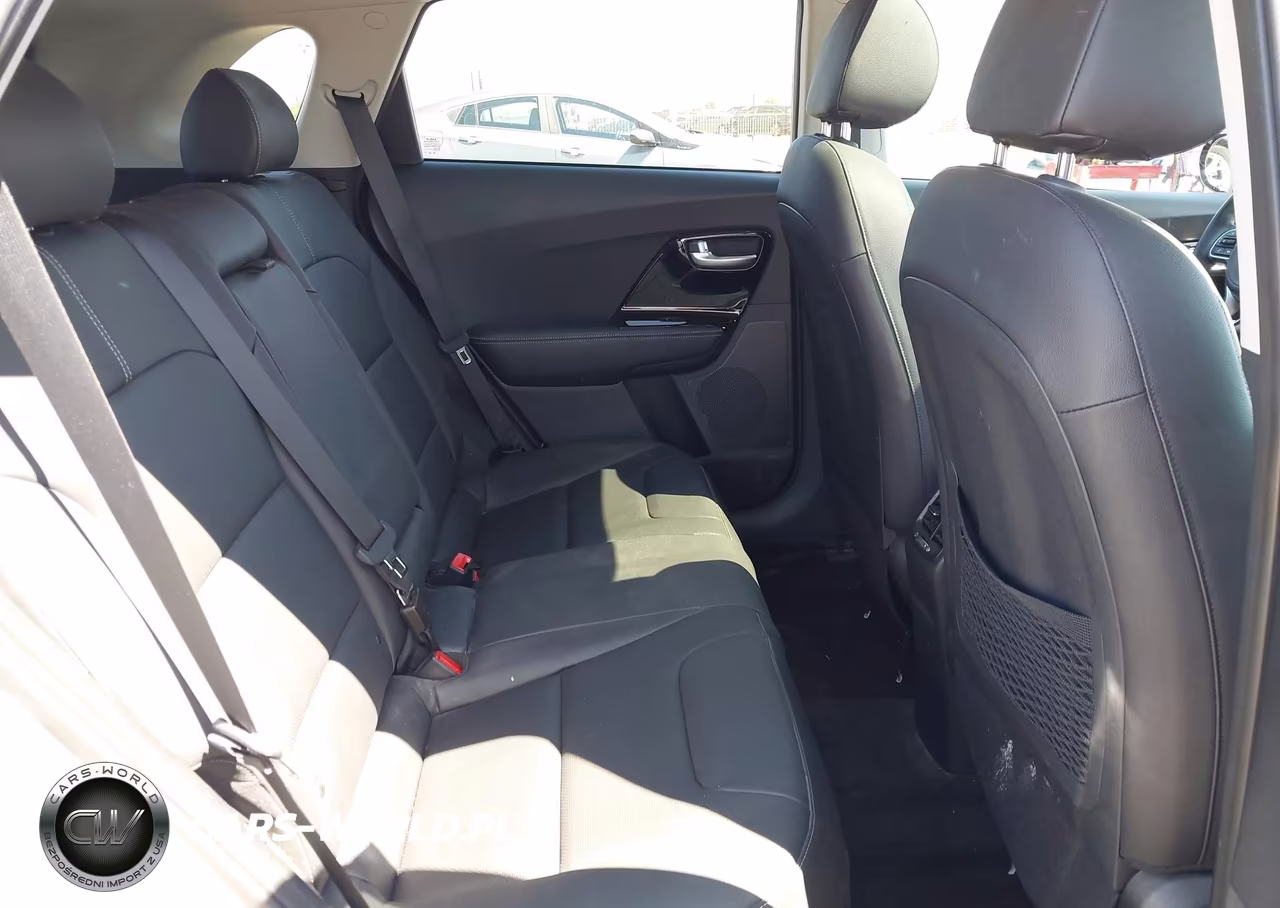 2022 Kia Niro Touring Se VIN:KNDCC3LCXN5546424 - 8