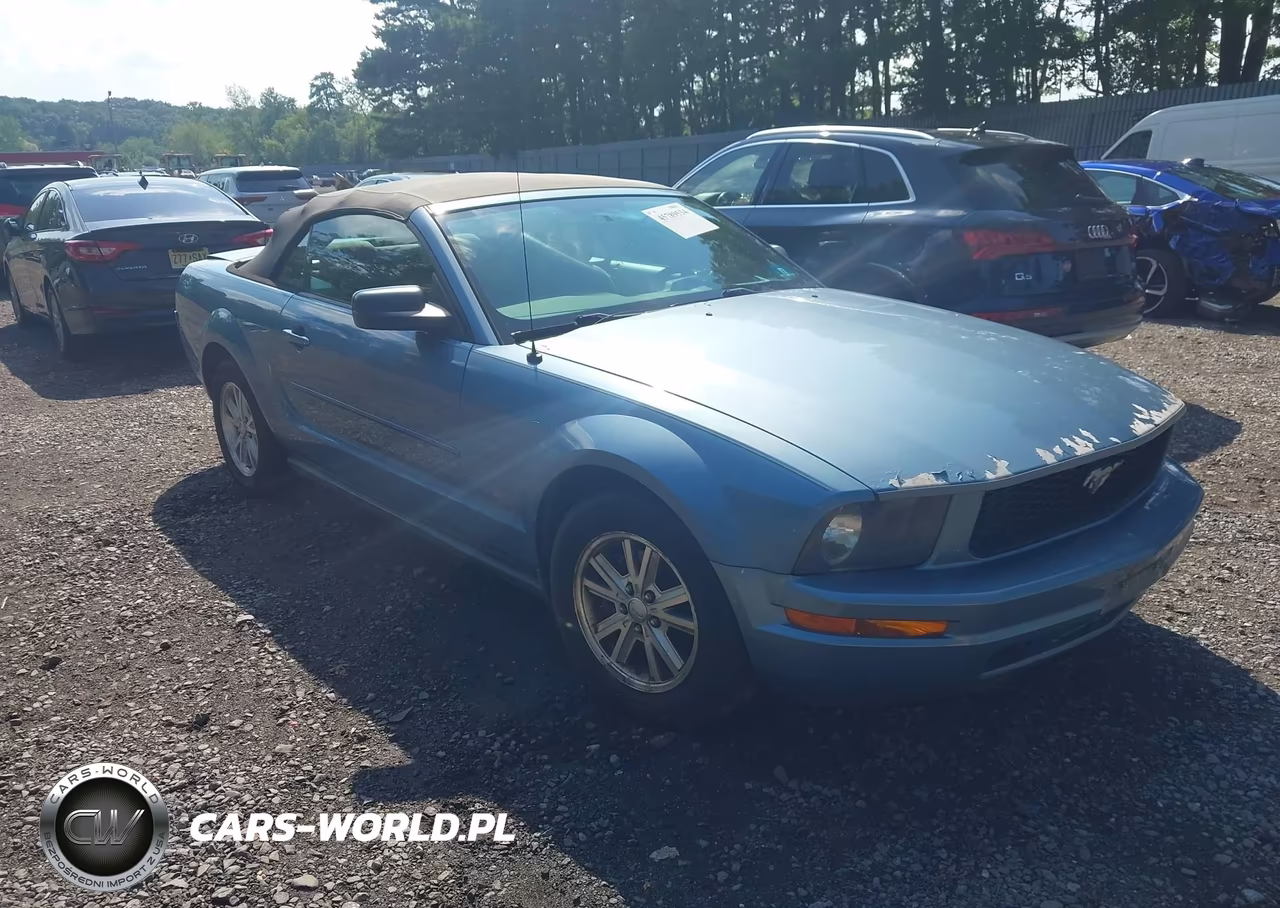 2007 Ford Mustang V6 Deluxe-V6 Premium