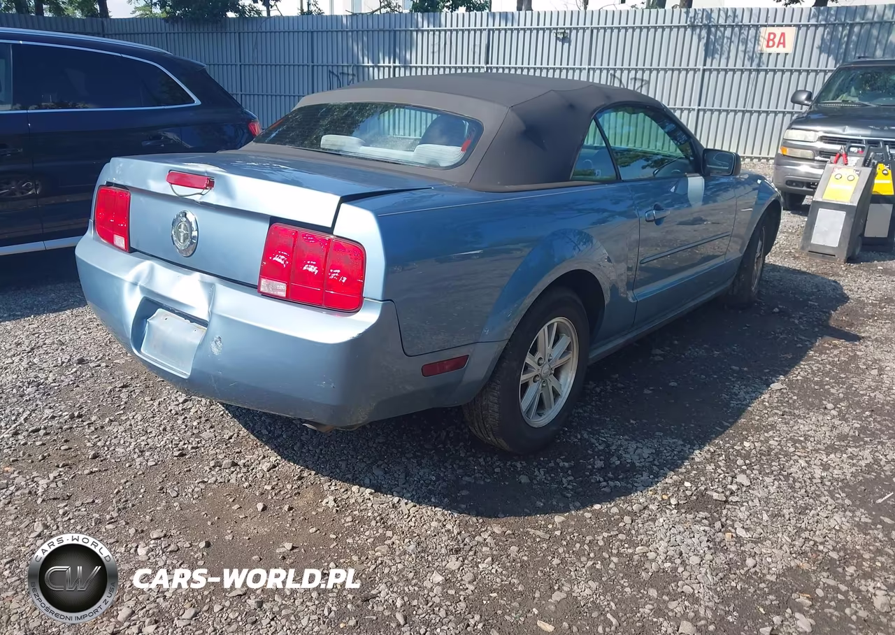 2007 Ford Mustang V6 Deluxe-V6 Premium VIN:1ZVFT84N675327728 - 4