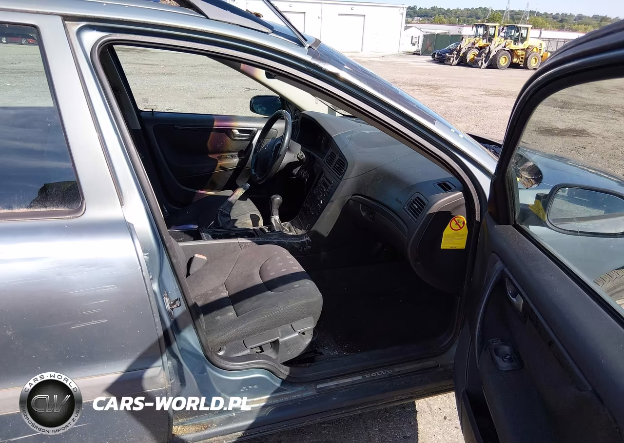 2004 Volvo V70 2.4 VIN:YV1SW61T842398341 - 5