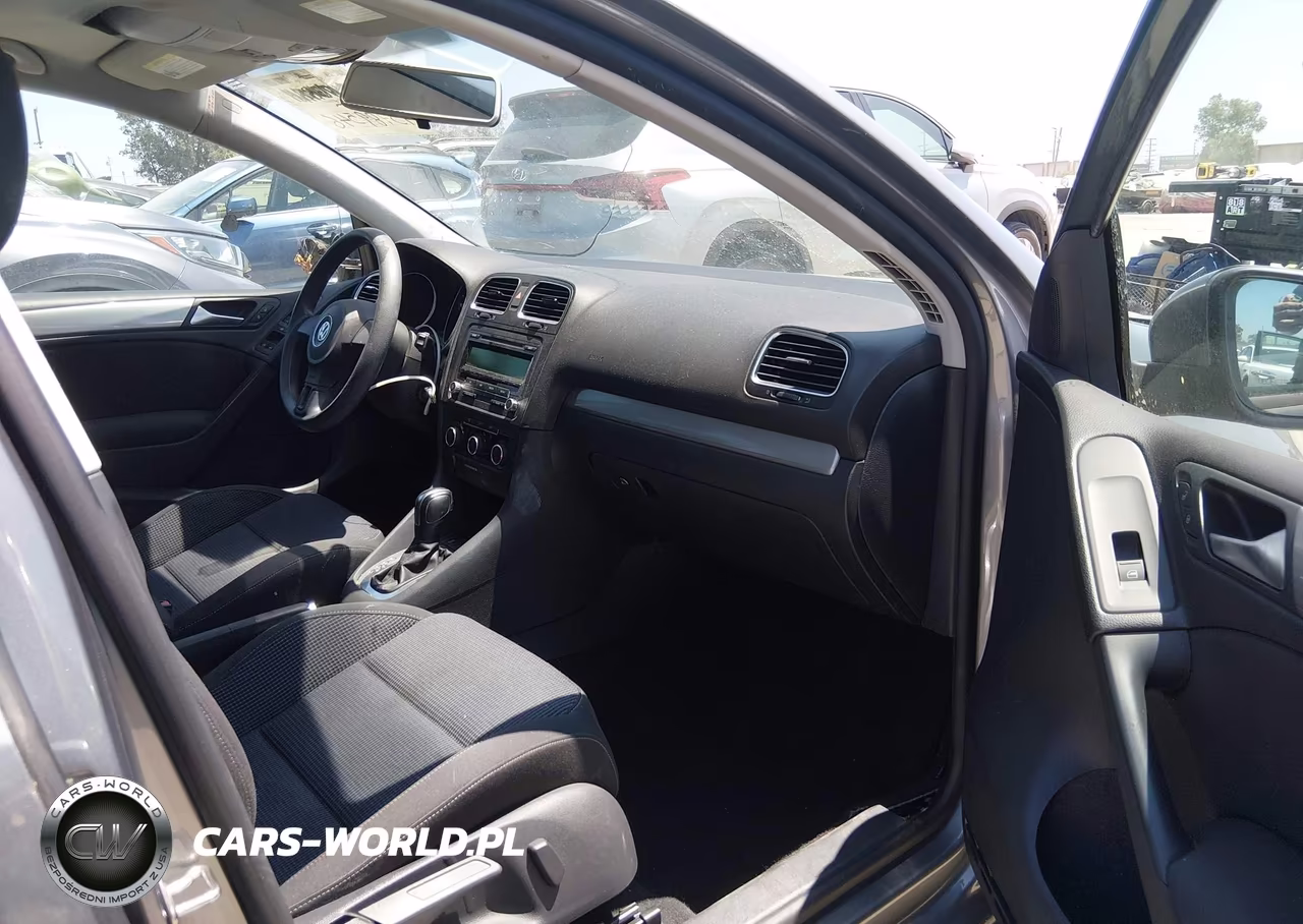 2013 Volkswagen Golf 2.5L 4-Door VIN:WVWDB7AJ6DW125566 - 5