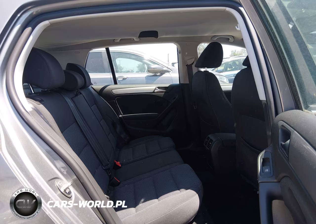 2013 Volkswagen Golf 2.5L 4-Door VIN:WVWDB7AJ6DW125566 - 8