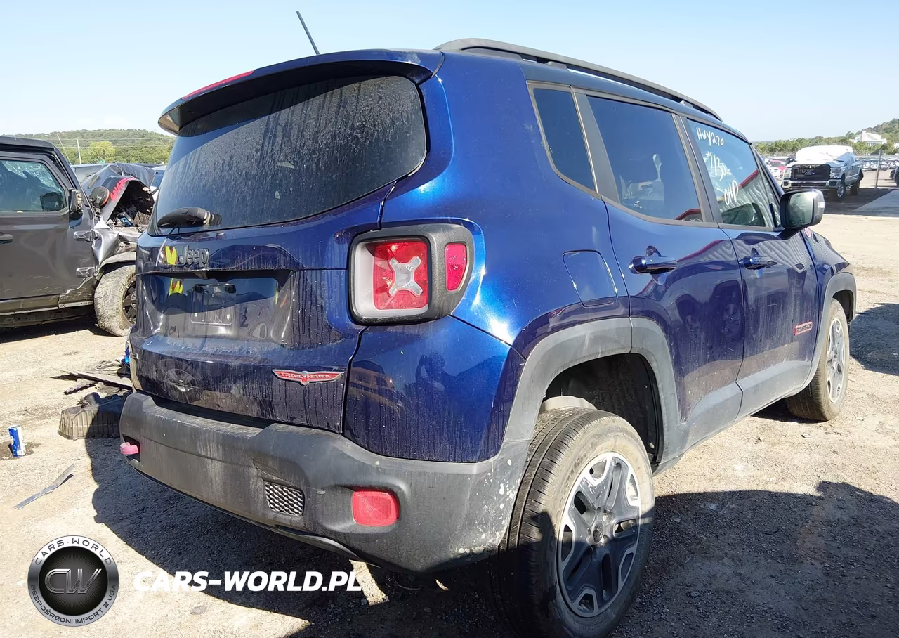 2017 Jeep Renegade Trailhawk VIN:ZACCJBCB7HPE87352 - 4