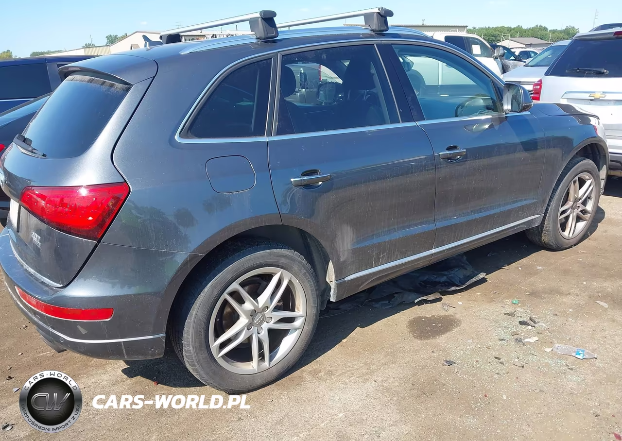 2017 Audi Q5 2.0T Premium VIN:WA1L2AFP3HA029624 - 4