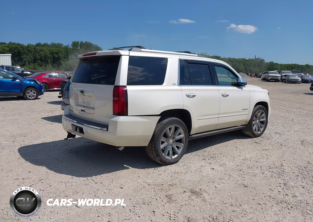 2015 Chevrolet Tahoe Ltz VIN:1GNSKCKC2FR173915 - 4
