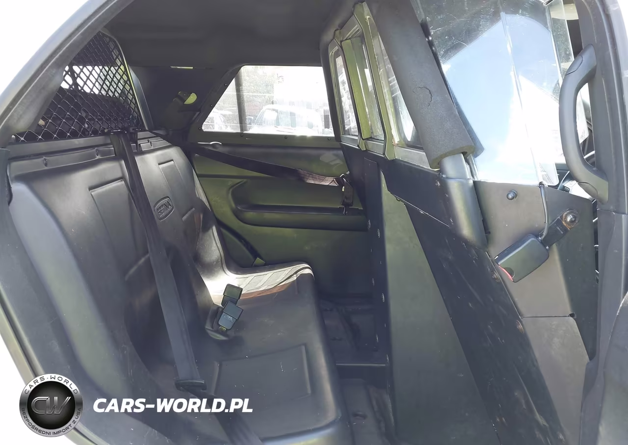 2018 Ford Police Interceptor Utility VIN:1FM5K8AT8JGC75692 - 8