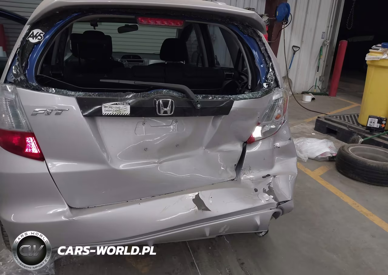 2010 Honda Fit Sport VIN:JHMGE8G45AS027741 - 6