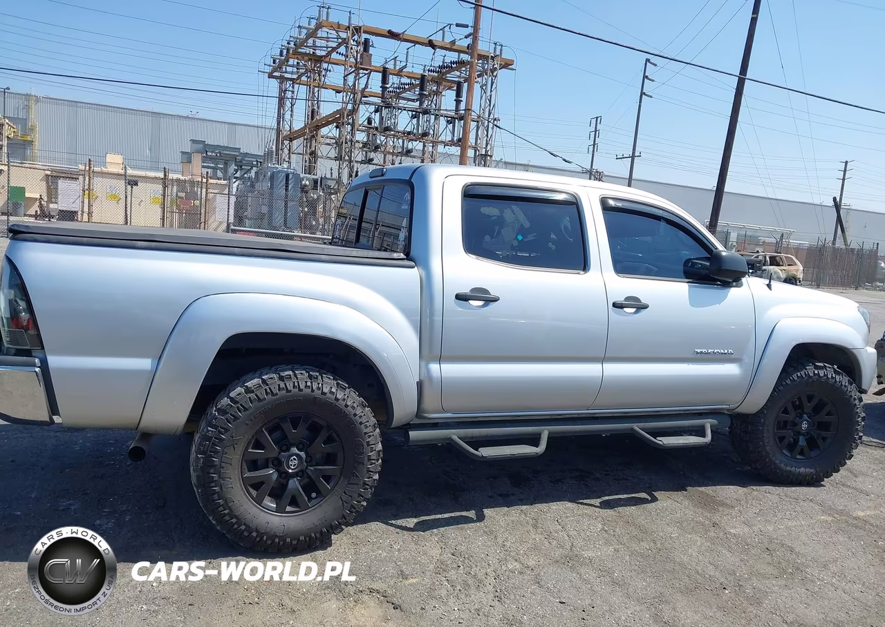 2011 Toyota Tacoma Prerunner VIN:5TFJX4GN1BX003220 - 13
