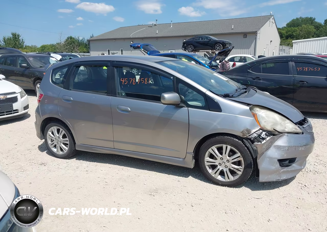 2009 Honda Fit Sport VIN:JHMGE88619S059209 - 13
