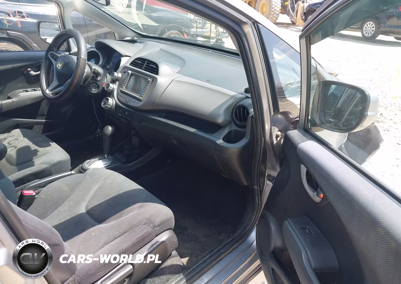 2009 Honda Fit Sport VIN:JHMGE88619S059209 - 5