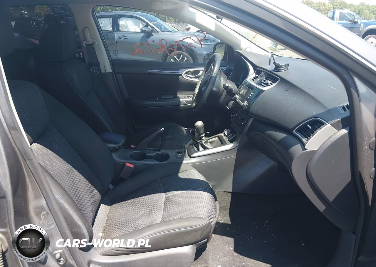 2017 Nissan Sentra Sr Turbo VIN:3N1CB7AP9HY221080 - 5