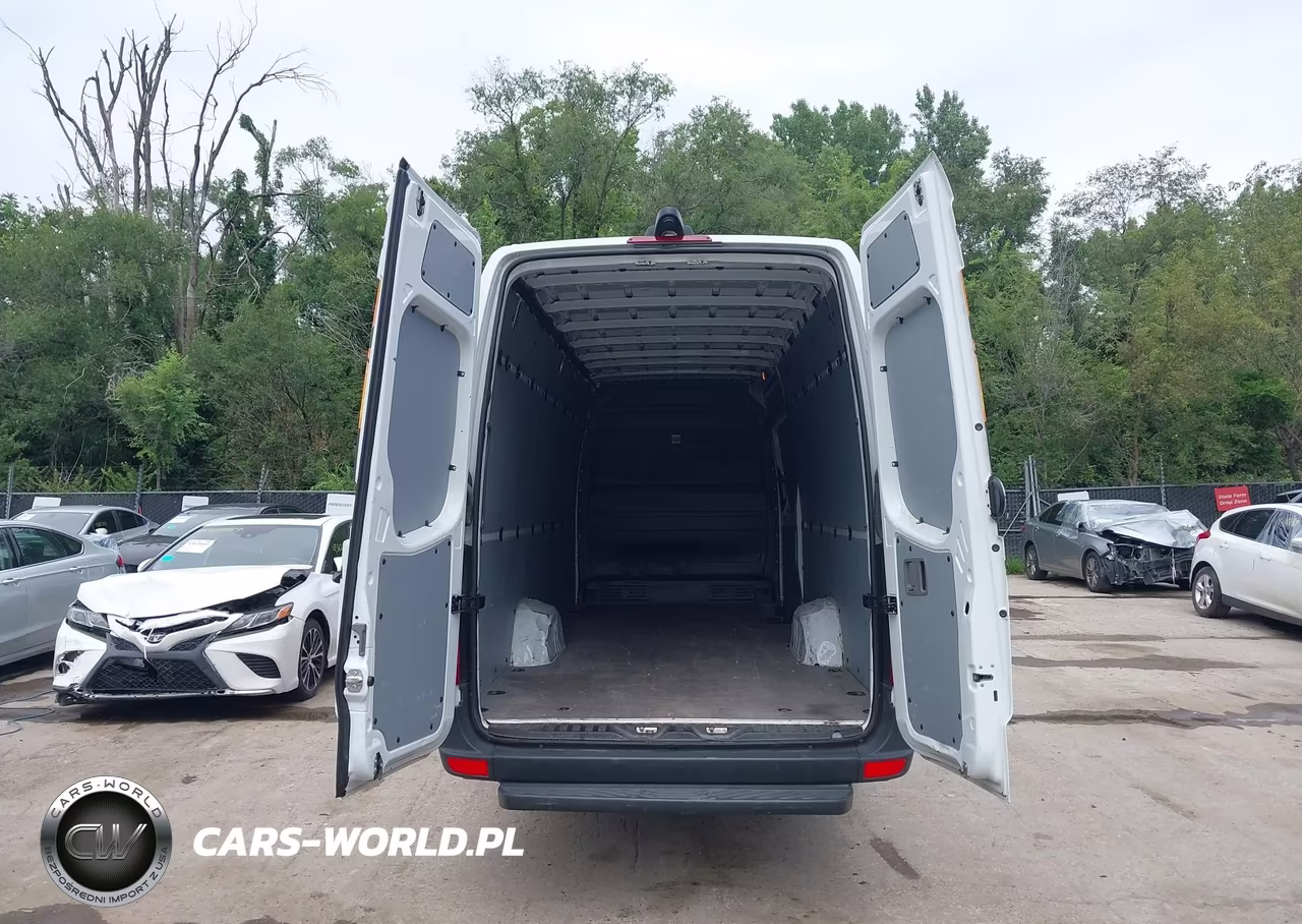 2016 Mercedes-Benz Sprinter 2500 High Roof VIN:WD3PE8DD5GP339439 - 16