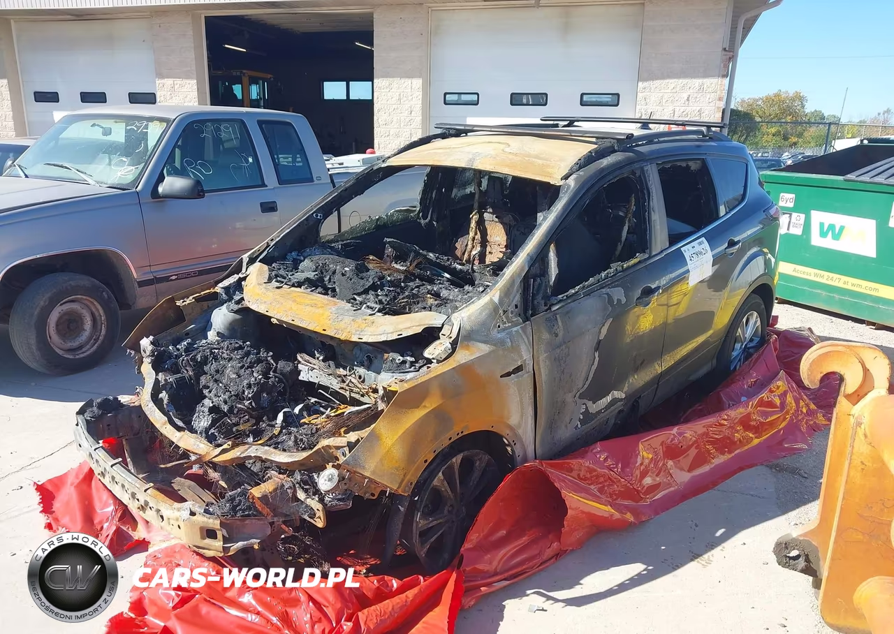 2018 Ford Escape Sel VIN:1FMCU0HD4JUA40886 - 2
