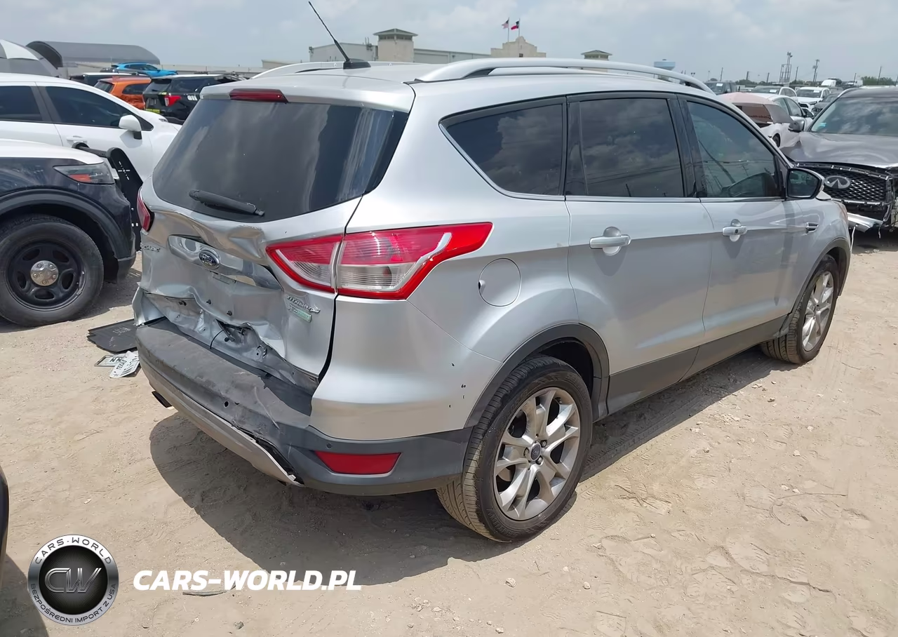 2014 Ford Escape Titanium VIN:1FMCU0J9XEUE25333 - 4