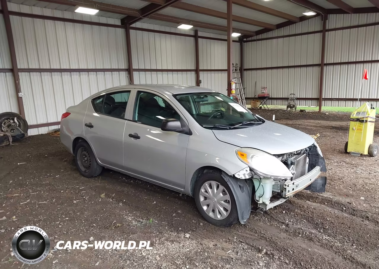 2013 Nissan Versa 1.6 S
