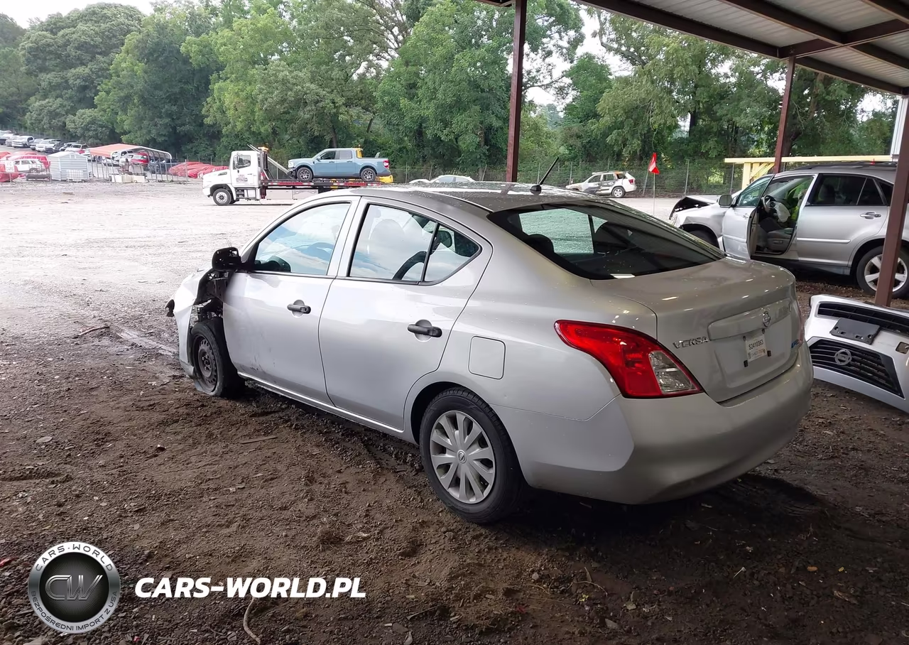 2013 Nissan Versa 1.6 S VIN:3N1CN7AP3DL845875 - 3