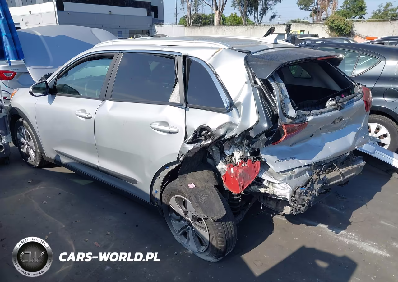 2020 Kia Niro Lx VIN:KNDCB3LC0L5395092 - 3