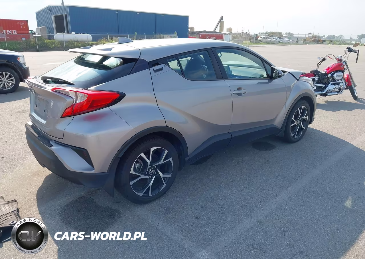 2020 Toyota C-Hr Xle VIN:NMTKHMBX6LR116208 - 4