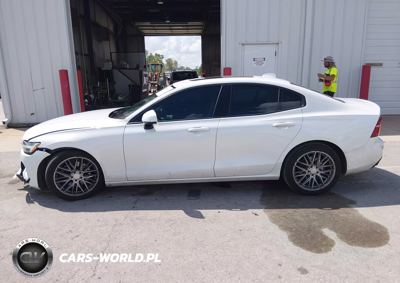 2020 Volvo S60 T5 Momentum VIN:7JR102FK9LG044181 - 14