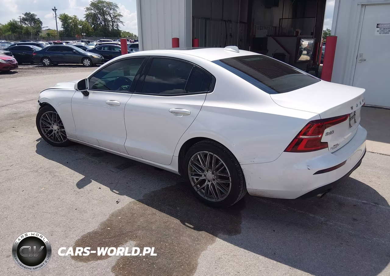 2020 Volvo S60 T5 Momentum VIN:7JR102FK9LG044181 - 3