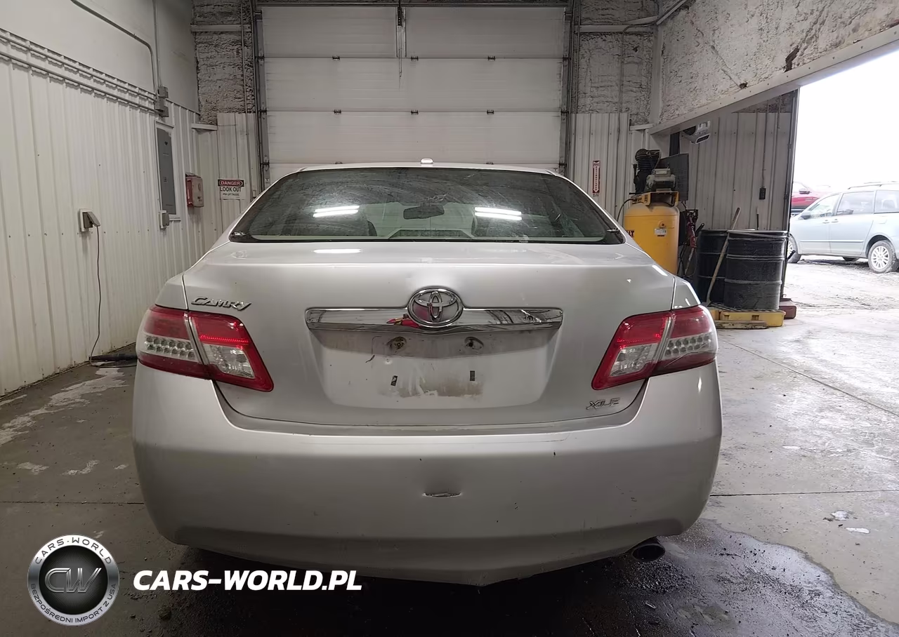 2011 Toyota Camry Xle VIN:4T1BF3EK6BU633161 - 15