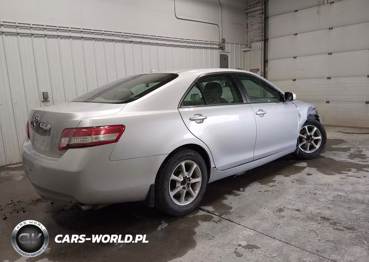2011 Toyota Camry Xle VIN:4T1BF3EK6BU633161 - 4