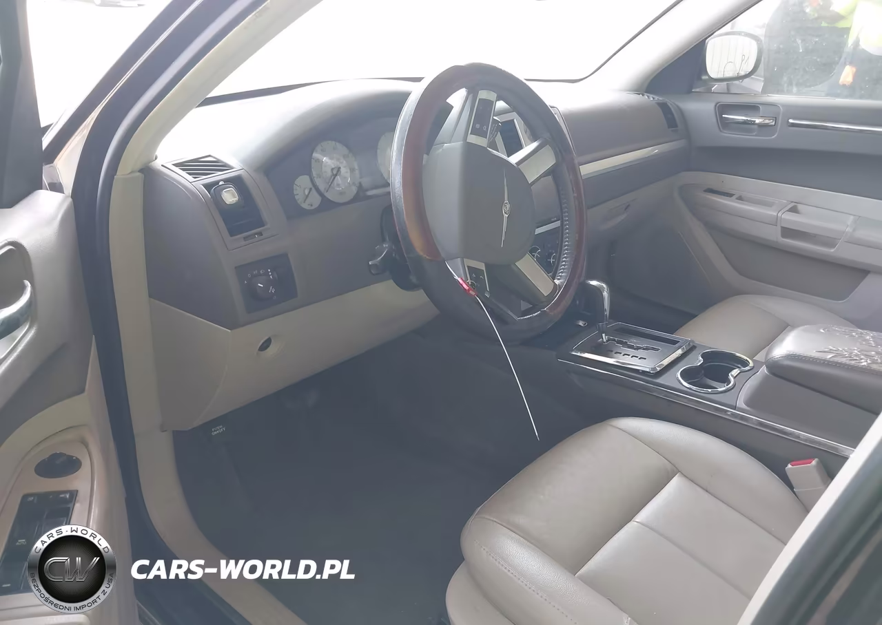 2010 Chrysler 300 Touring-Signature Series-Executive Series VIN:2C3CA5CV7AH180433 - 14