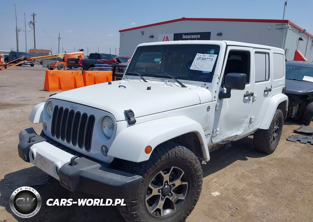 2015 Jeep Wrangler Unlimited Sahara VIN:1C4BJWEG2FL613064 - 2