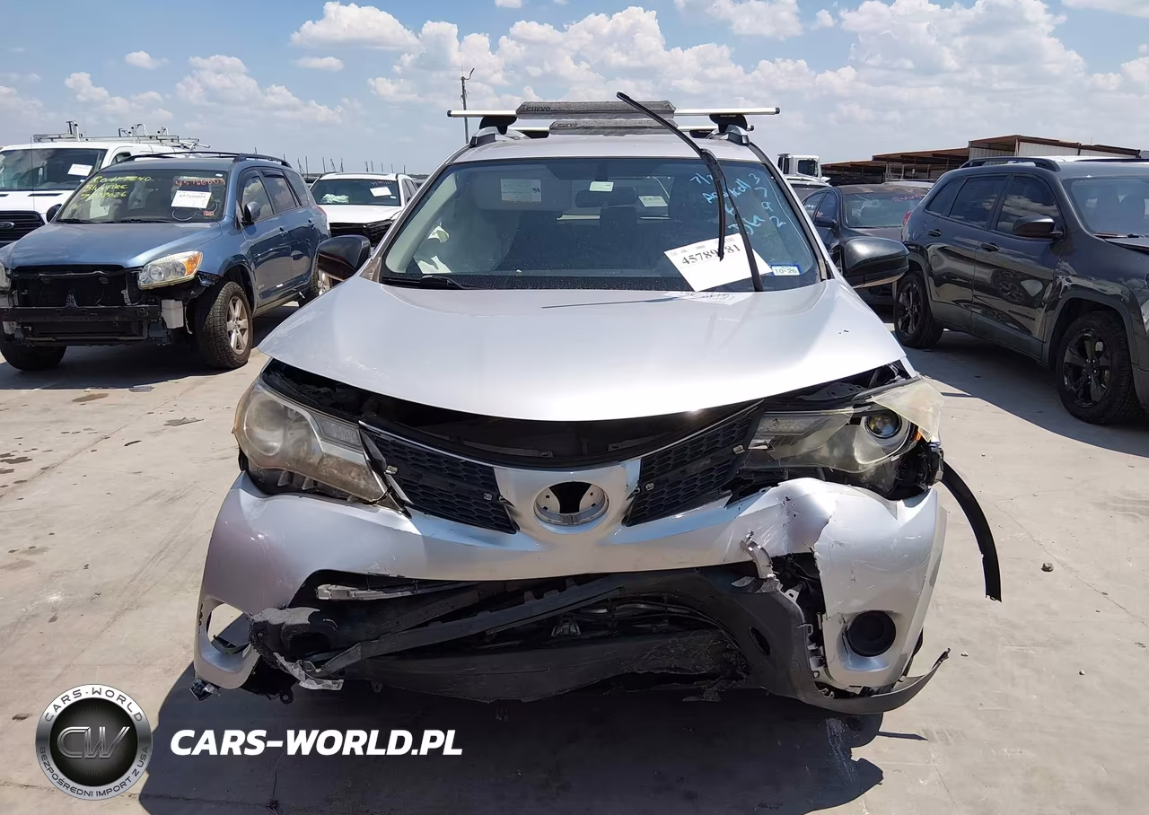2015 Toyota Rav4 Le VIN:JTMZFREV1FJ053792 - 12