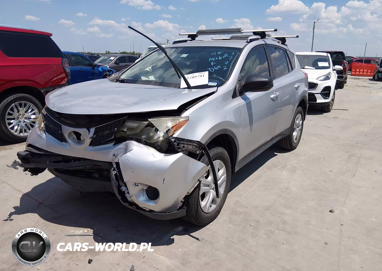 2015 Toyota Rav4 Le VIN:JTMZFREV1FJ053792 - 2