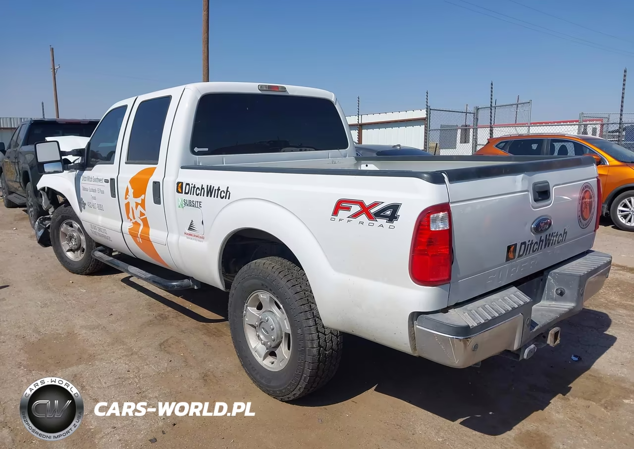 2015 Ford F-250 Xlt VIN:1FT7W2BT4FEC52779 - 3