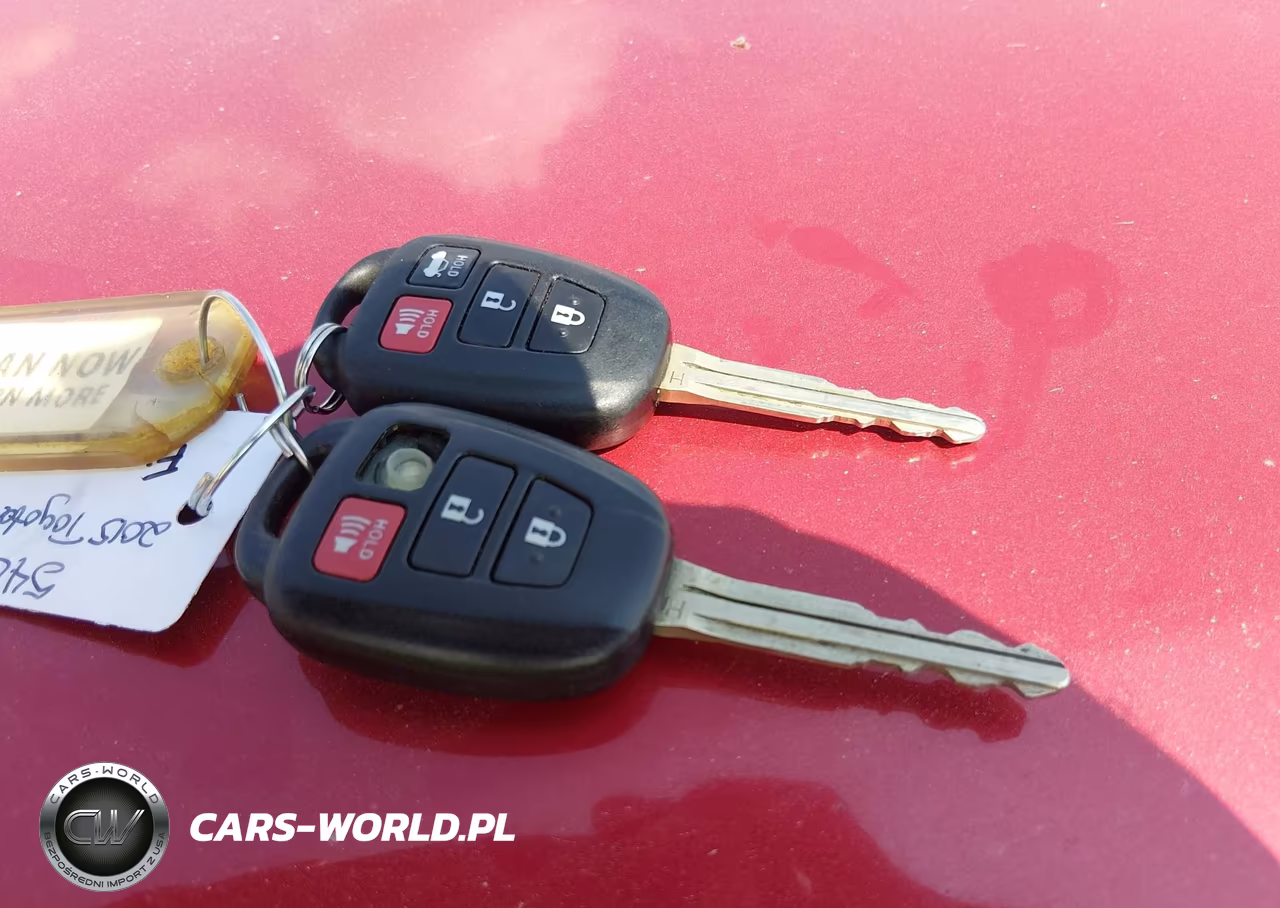 2015 Toyota Corolla Le VIN:2T1BURHE2FC397761 - 11