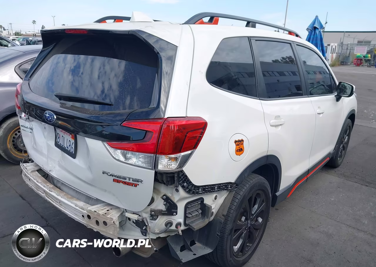 2019 Subaru Forester Sport VIN:JF2SKAKC4KH567379 - 4