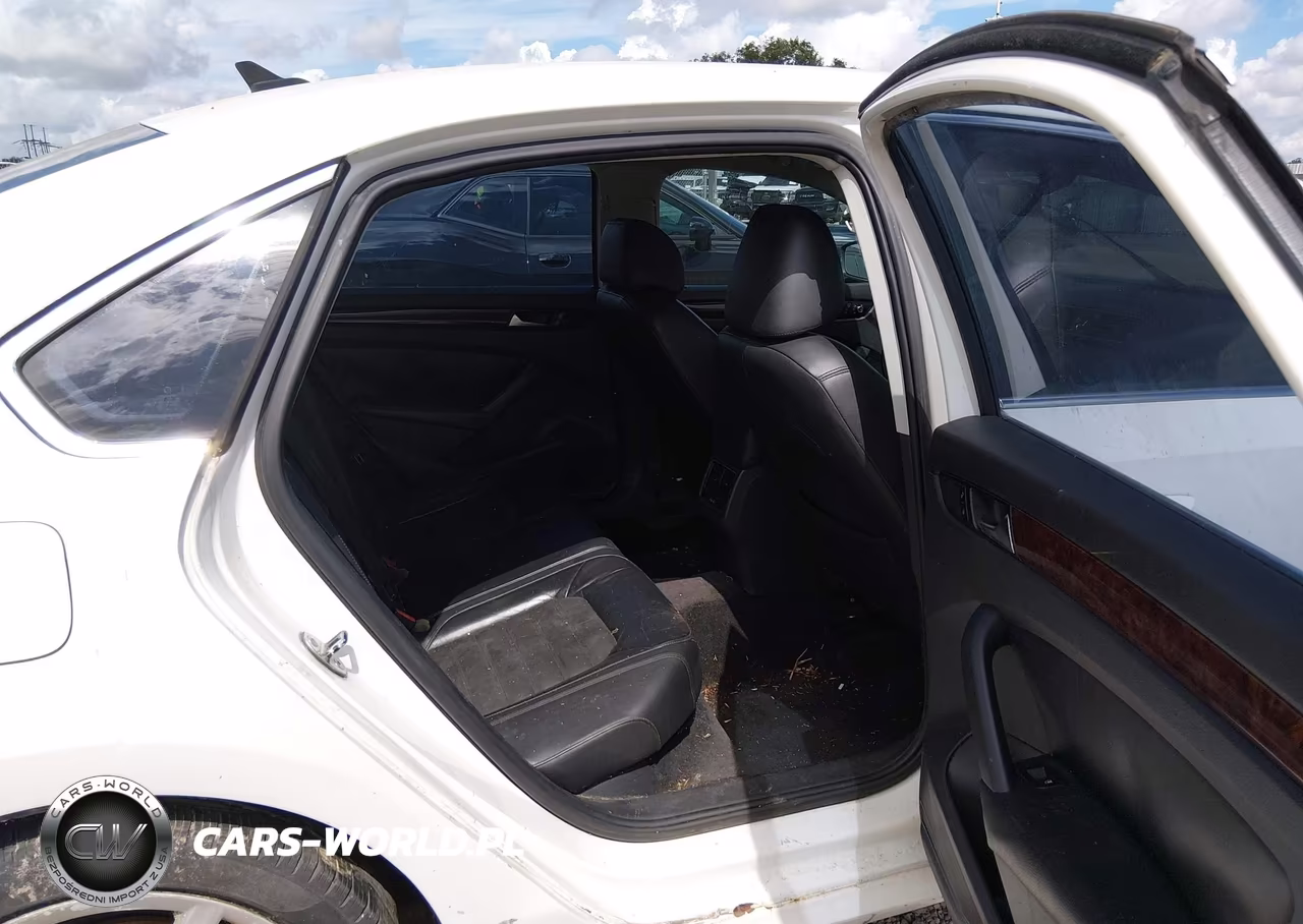 2013 Volkswagen Passat 2.0L Tdi Sel Premium VIN:1VWCN7A38DC030364 - 8