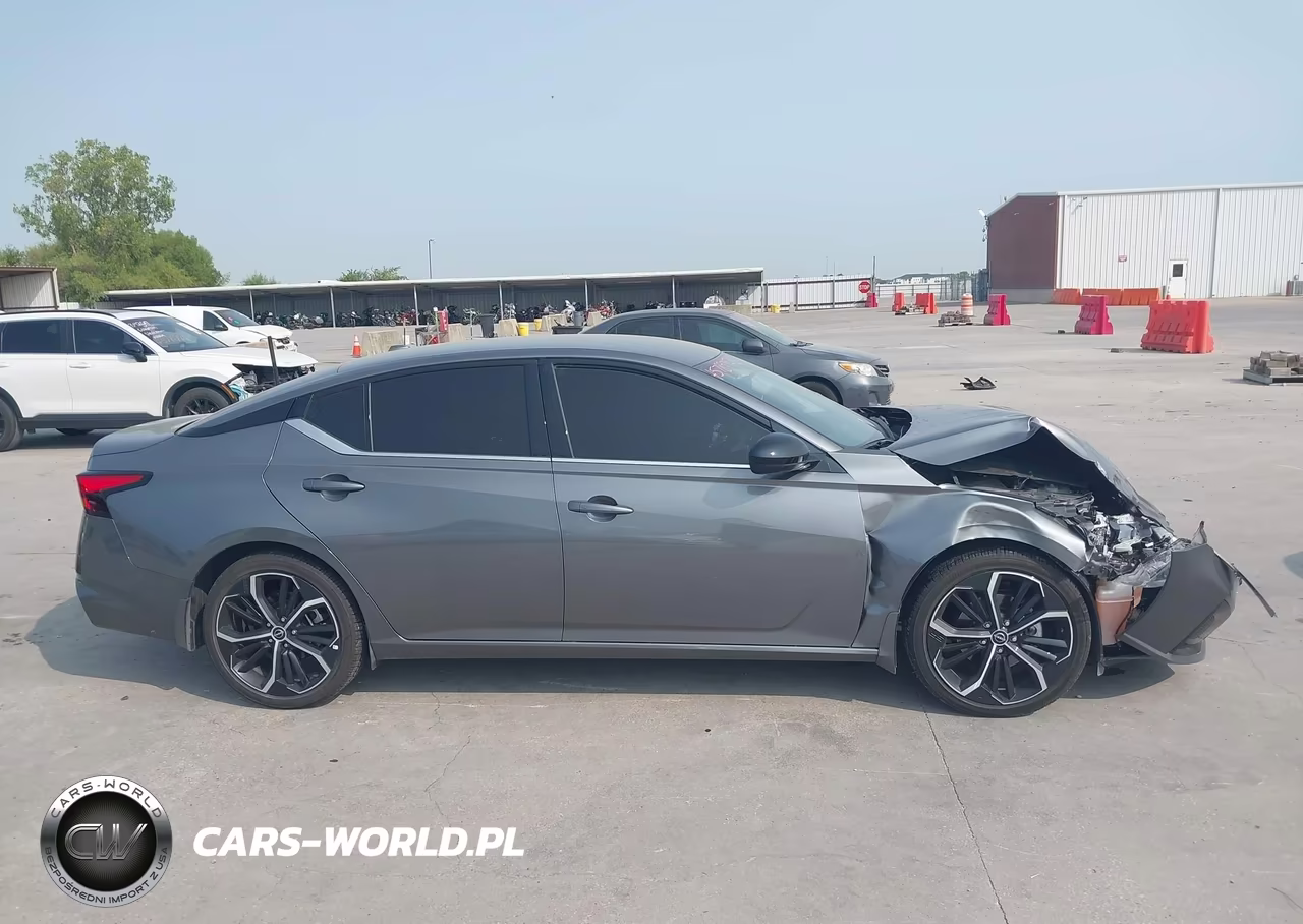 2025 Nissan Altima Sr Fwd VIN:1N4BL4CV9SN388355 - 13