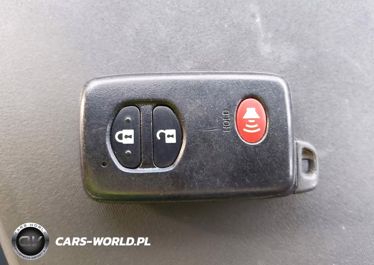 2014 Toyota Prius V Three VIN:JTDZN3EU2E3322408 - 11