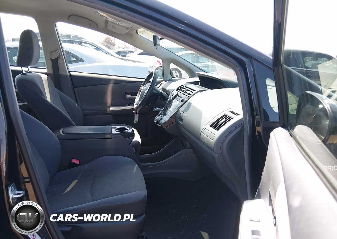 2014 Toyota Prius V Three VIN:JTDZN3EU2E3322408 - 5