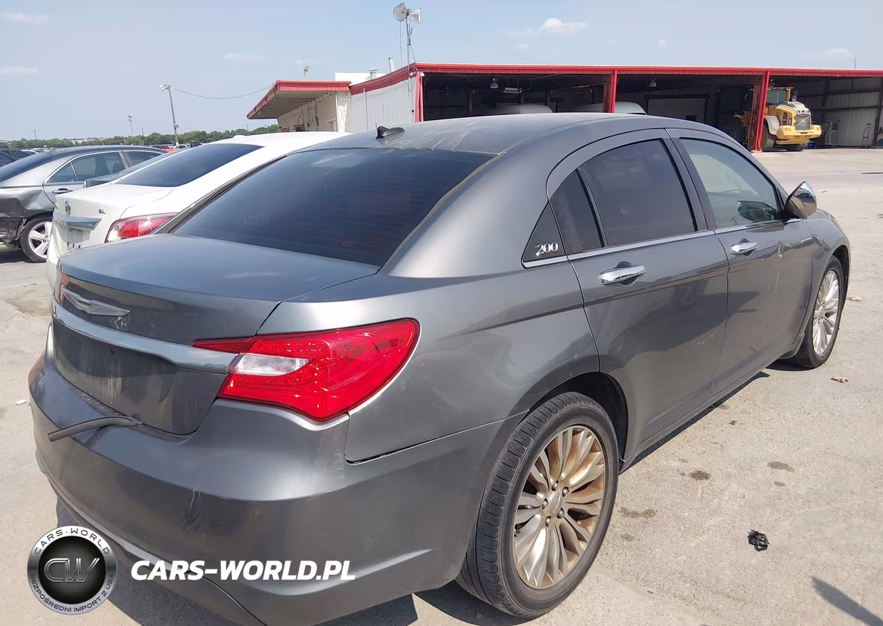 2011 Chrysler 200 Limited VIN:1C3BC2FG0BN618008 - 4