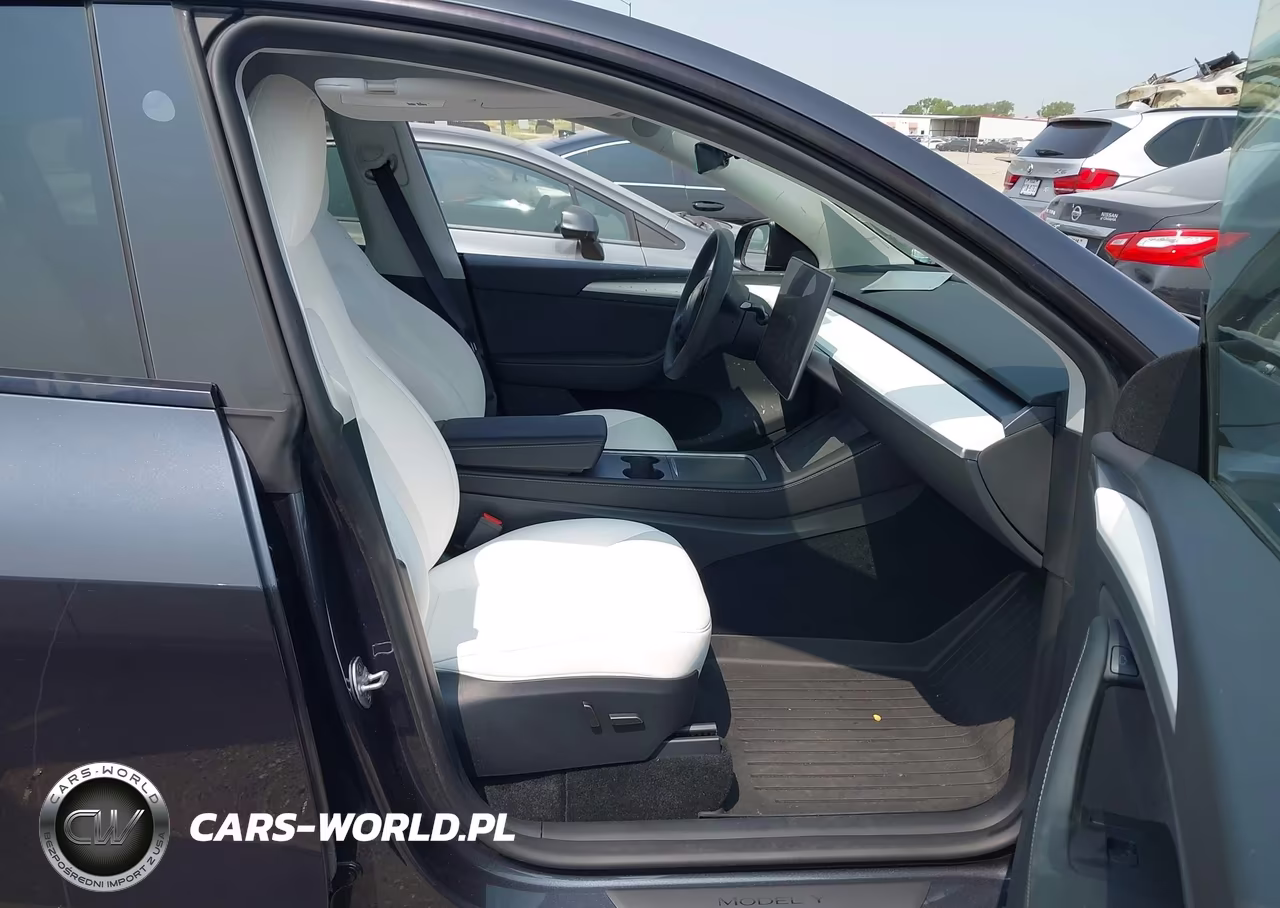 2024 Tesla Model Y Long Range Dual Motor All-Wheel Drive VIN:7SAYGDEE0RA231473 - 5