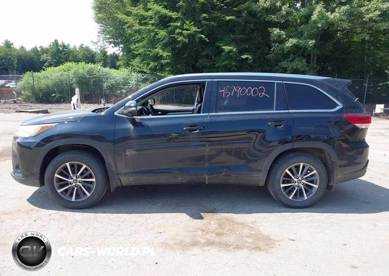 2018 Toyota Highlander Xle VIN:5TDJZRFH3JS836931 - 14