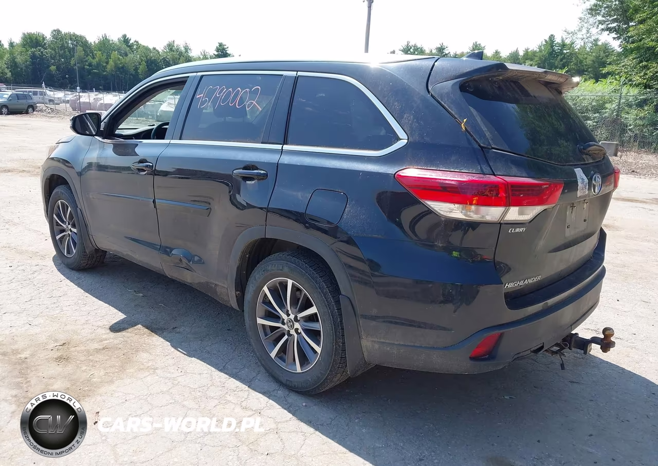 2018 Toyota Highlander Xle VIN:5TDJZRFH3JS836931 - 3