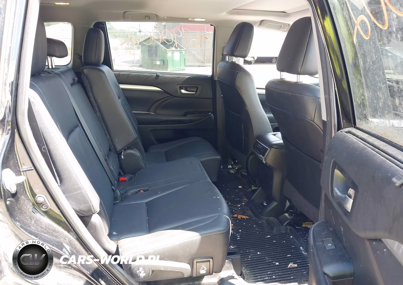 2018 Toyota Highlander Xle VIN:5TDJZRFH3JS836931 - 8