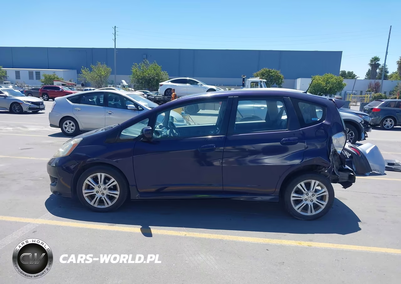 2009 Honda Fit Sport VIN:JHMGE88429S063526 - 14