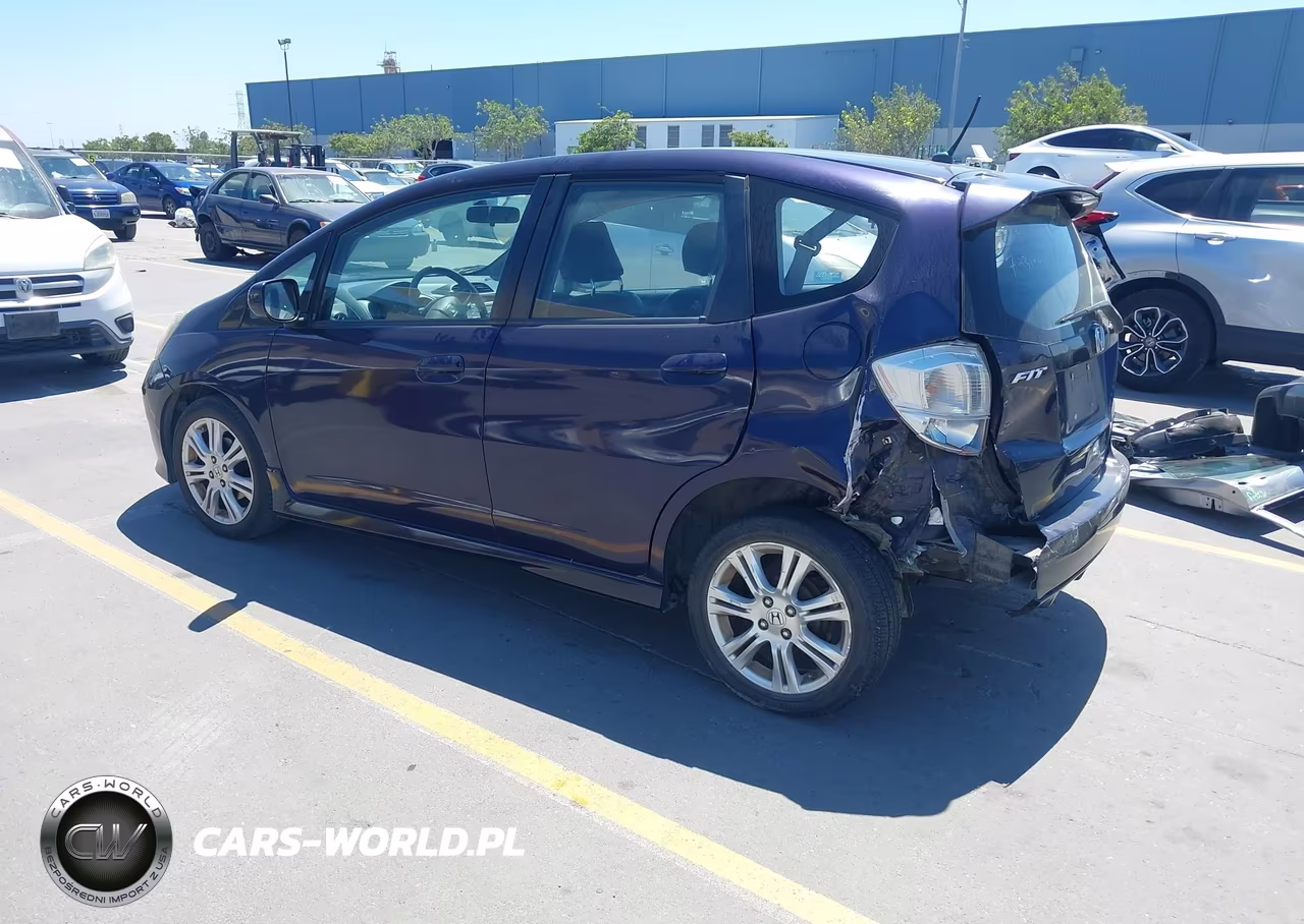 2009 Honda Fit Sport VIN:JHMGE88429S063526 - 3
