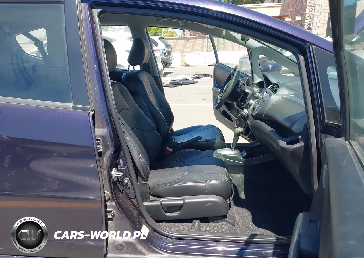2009 Honda Fit Sport VIN:JHMGE88429S063526 - 5