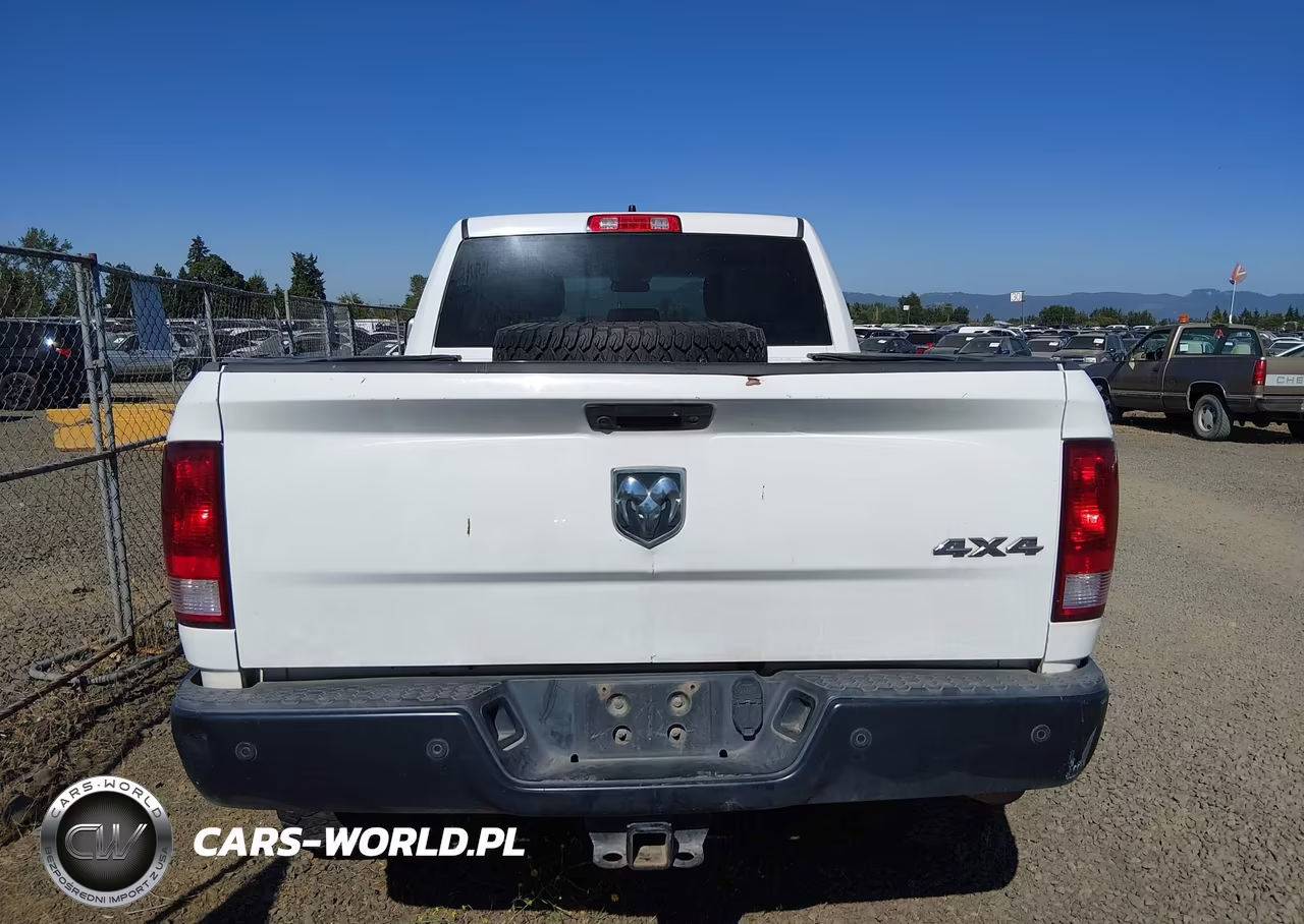 2018 Ram 2500 VIN:3C6TR5CTXJG282593 - 21