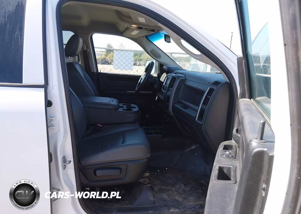 2018 Ram 2500 VIN:3C6TR5CTXJG282593 - 5