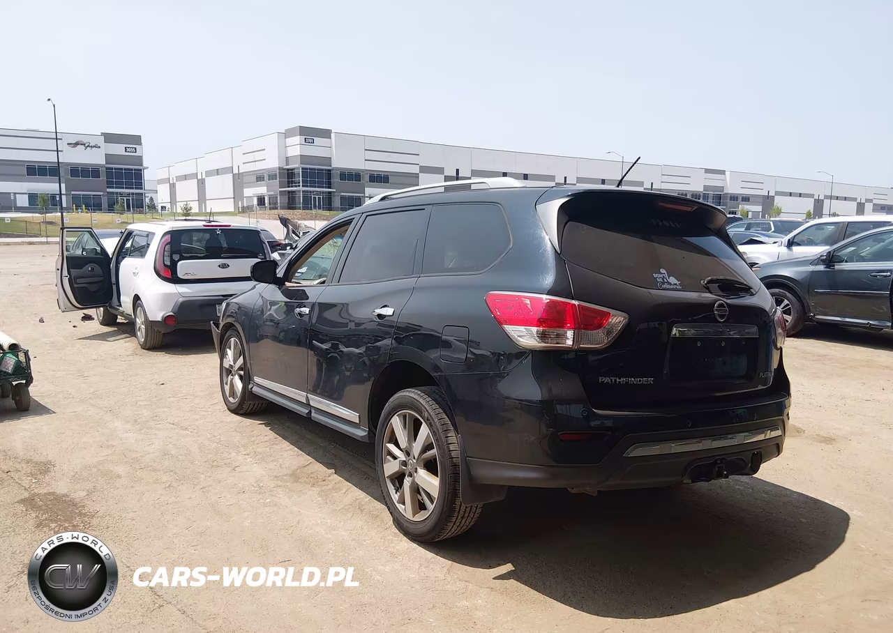 2013 Nissan Pathfinder Platinum VIN:5N1AR2MN7DC673850 - 3