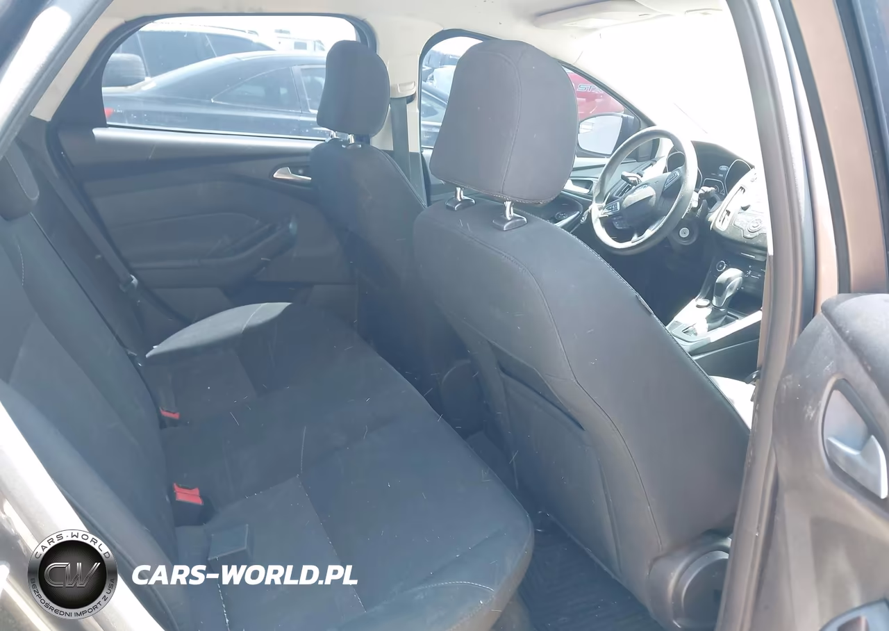2015 Ford Focus Se VIN:1FADP3F25FL341169 - 8
