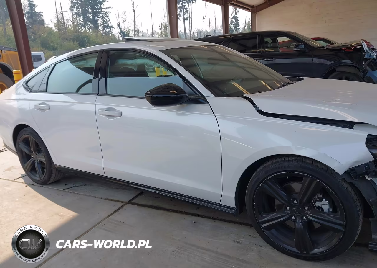 2025 Honda Accord Hybrid Sport-L VIN:1HGCY2F79SA052814 - 13